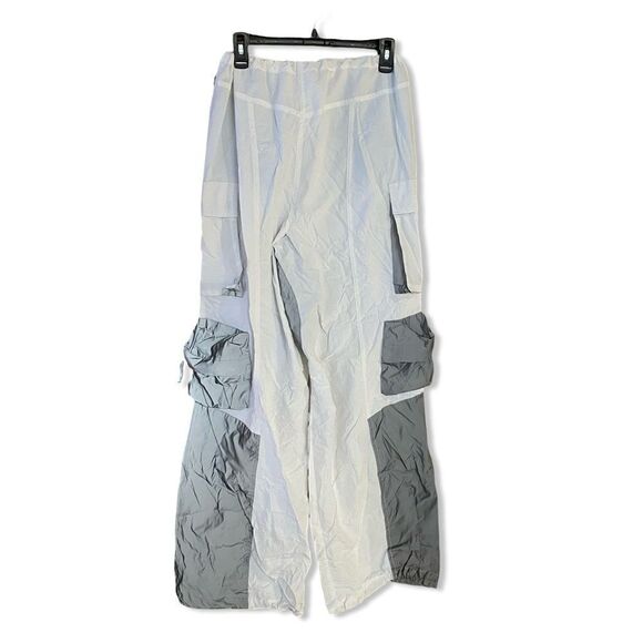 NWT AFRM Etienne Cargo Pant White Grey nylon techno loose fit Revolve L - Picture 6 of 9